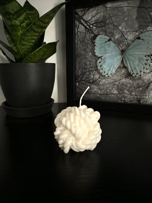 Yarn Knot Candle